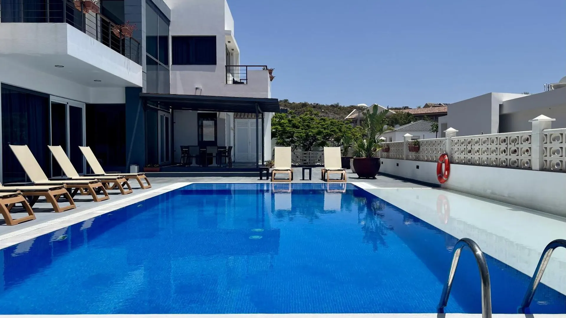 Villa Casa Flamboyant contacts