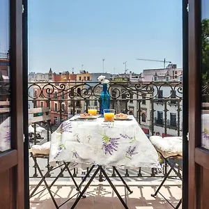 https://triana-sky-view-apartment.es-andalucia.com